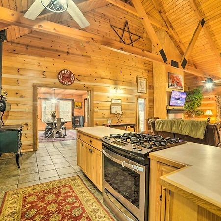 Quiet, Woodsy Retreat Deck And Kentucky Lake Access New Concord Экстерьер фото